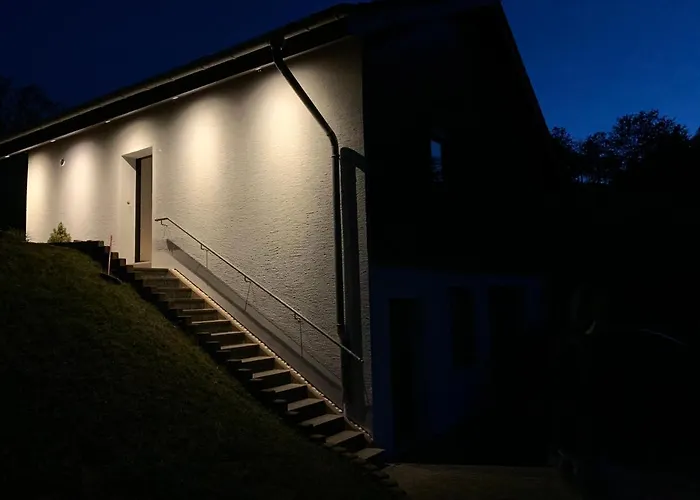 Semesterbostad Steins *